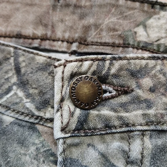 SOLD Mossy Oak Women's 8 Medium 29" Olive Green Realtree Camo Bootcut Pants - Picture 11 of 12